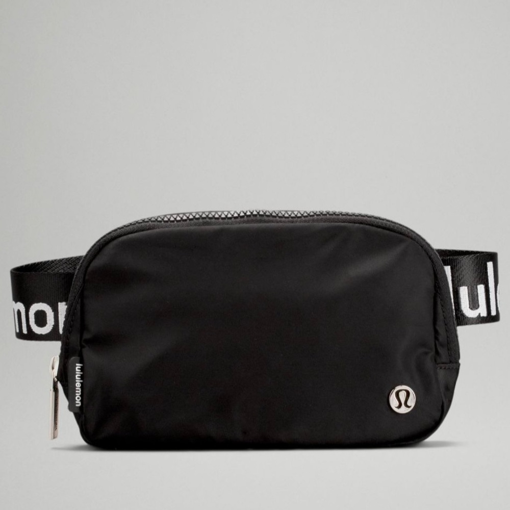 NWT LULULEMON Everywhere Belt Bag
